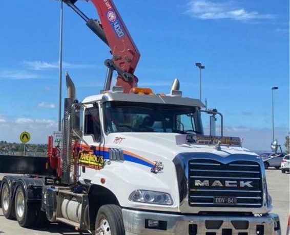 crane truck services in Melbourne, Australia - Pakenham Crane Trucks