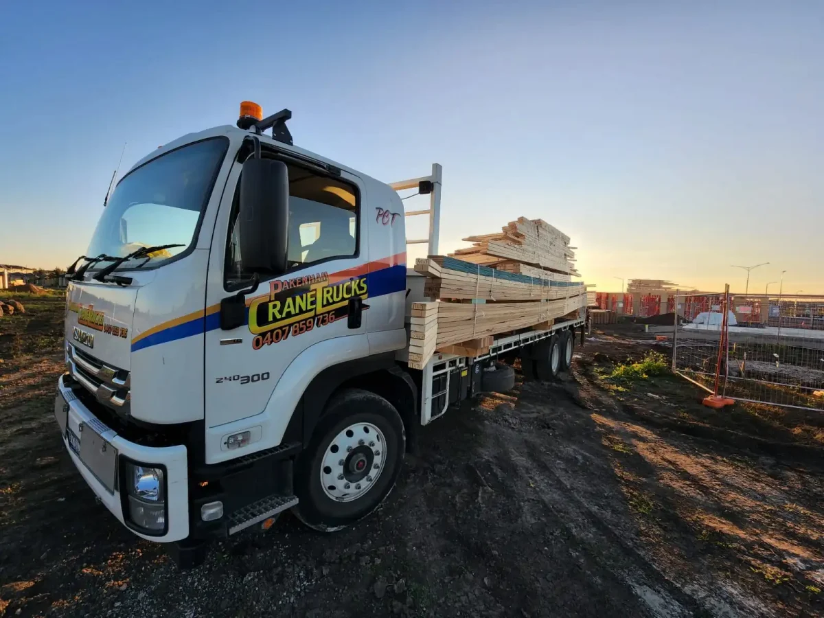 crane hire services melbourne on site completing it's job