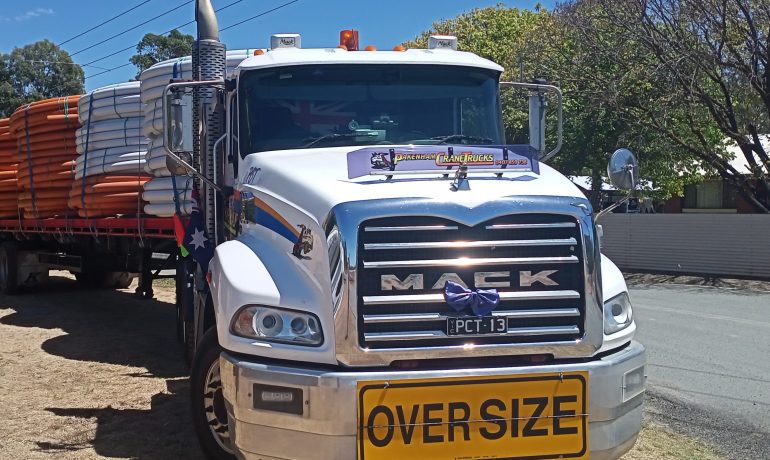 Heavy lifting crane trucks hire in melbourne